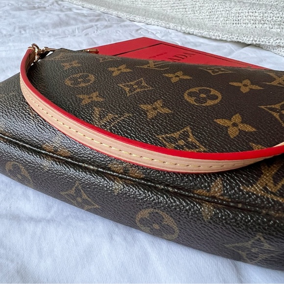 Single Buckle Genuine Vachetta Wristlet Strap Replacement/ Extension 15” Long - Picture 5 of 7